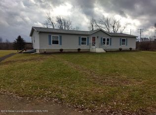 7201 S Ruess Rd, Owosso, MI 48867