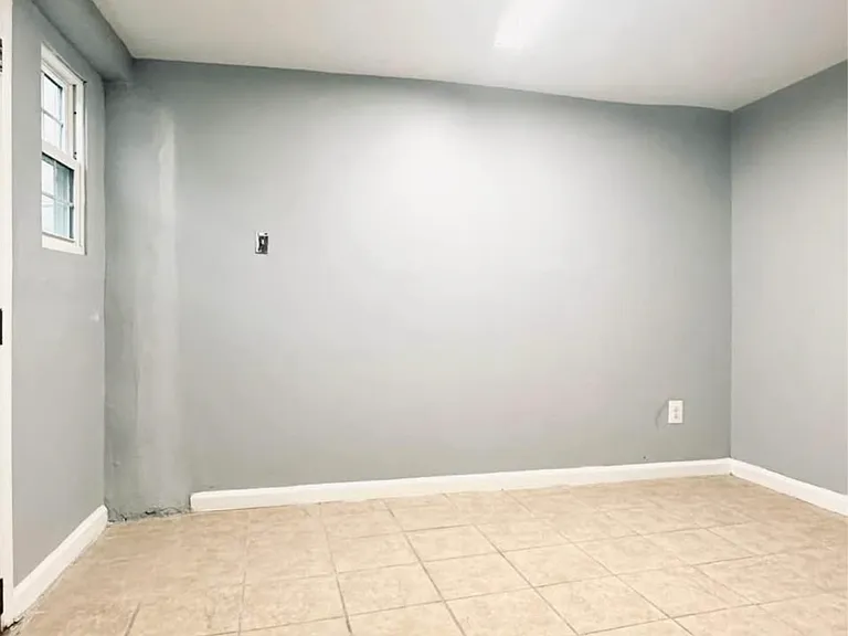 809 Fairfax Rd — Photo 12