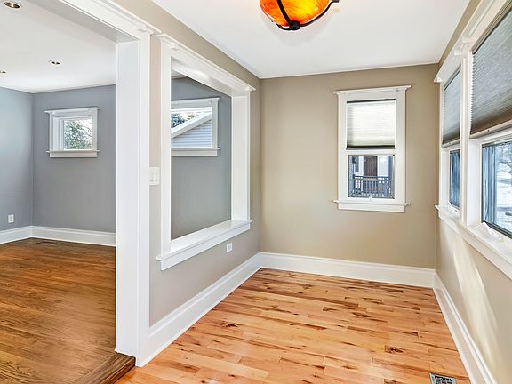 3rd image of 119 N Harvard Ave