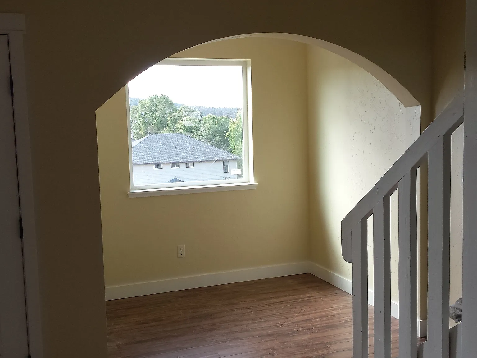 3 bed, 1400 sqft, $2,500 — Photo 3