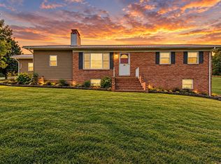 608 Walnut Grove Rd, Bluff City, TN 37618