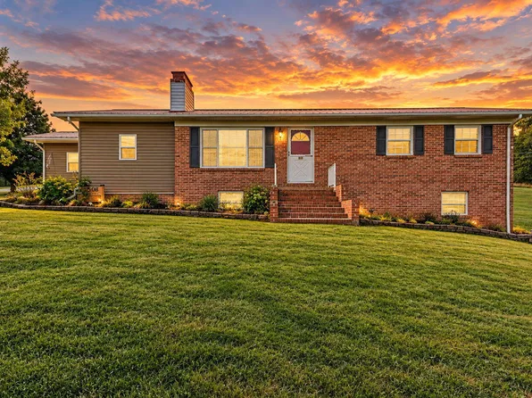 608 Walnut Grove Rd, Bluff City, TN 37618