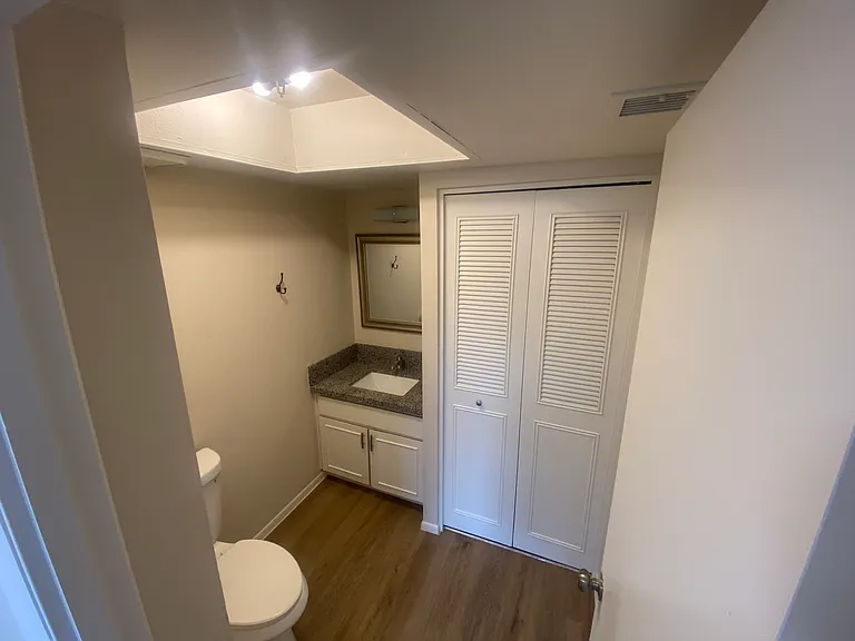 1508 E Coronado Dr — Photo 6