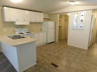 300 Maple Hill Rd, Greensboro, NC 27406