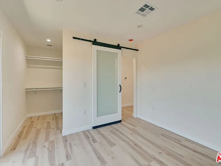 843 Westbourne Dr #B — Photo 5