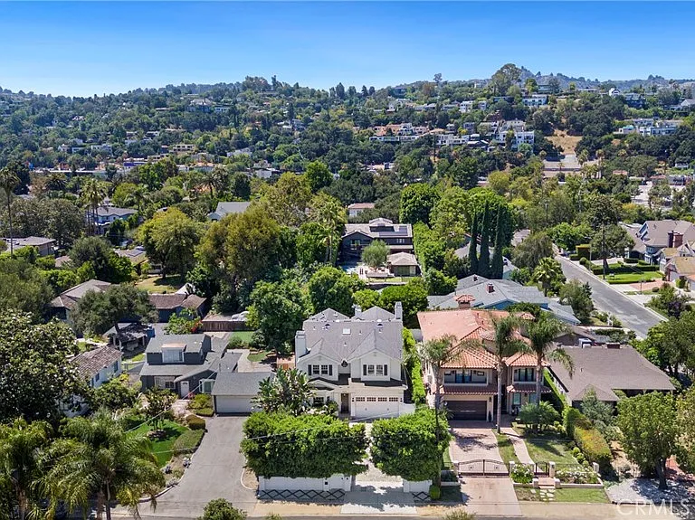 11610 Chiquita St — Photo 27