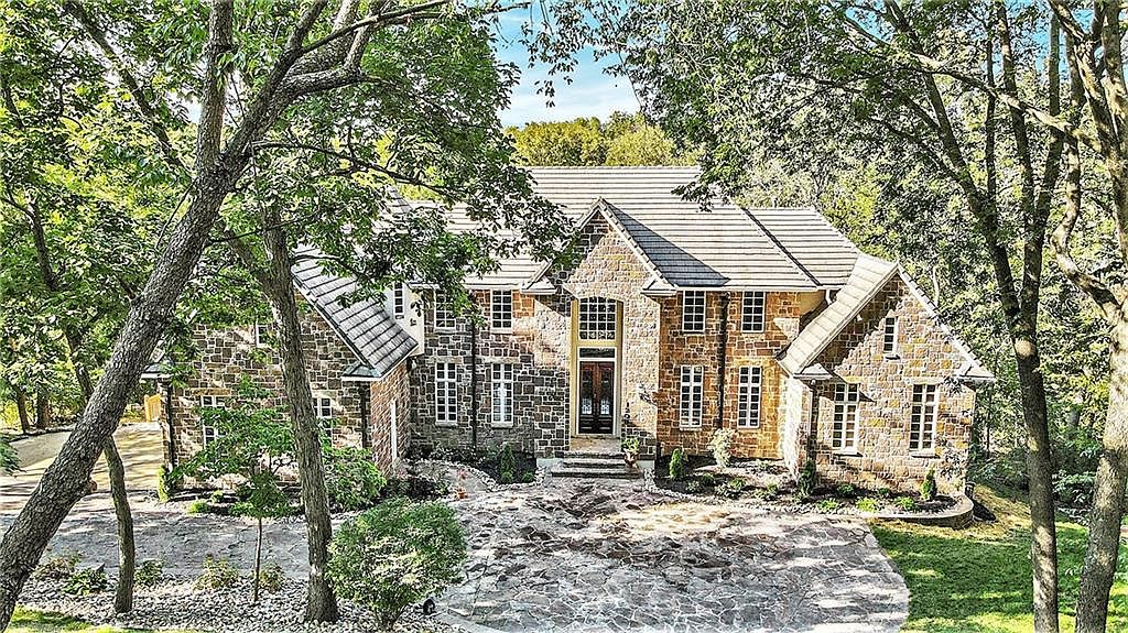 1209 NW Indian Ln, Blue Springs, MO 64015 Zillow