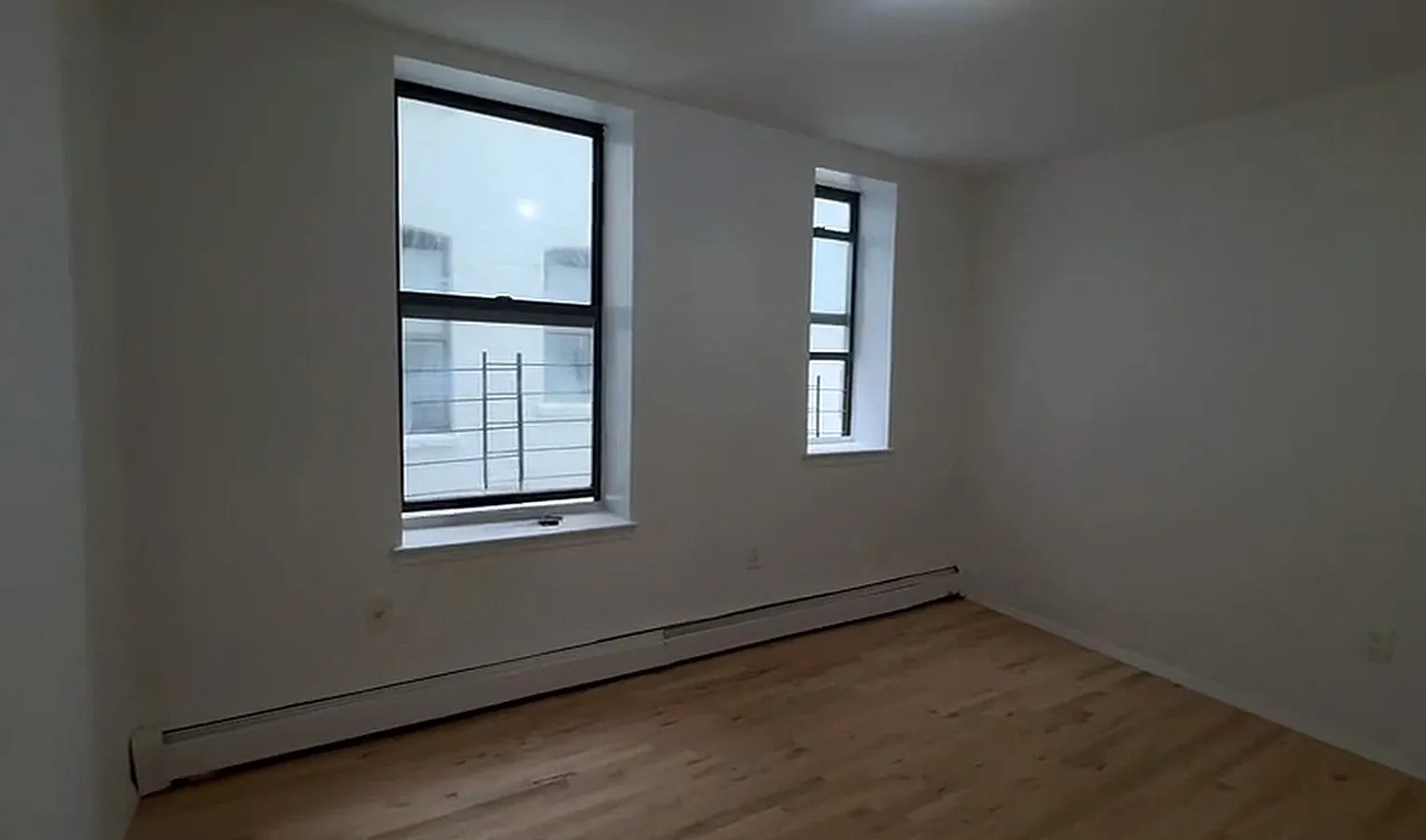 1358 Sheridan Ave — Photo 1