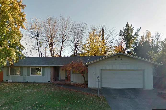 597 Terrace Dr photo 1