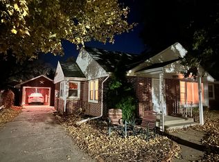 534 Valley View Dr, Vermillion, SD 57069