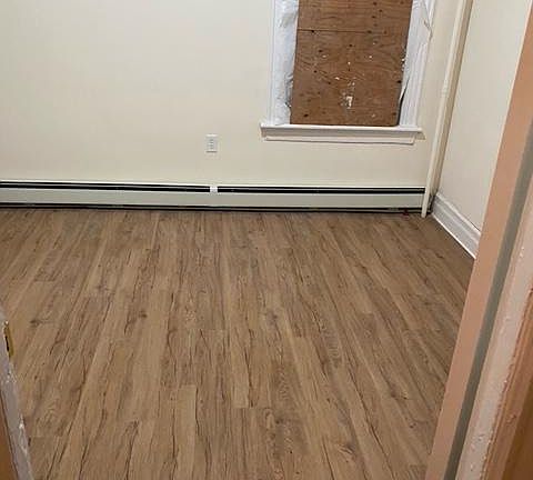 4th image of 22 Columbia Ave Floor 1