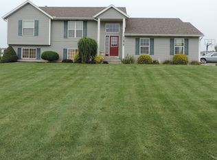 11839 Barkton Dr, Holland, MI 49424