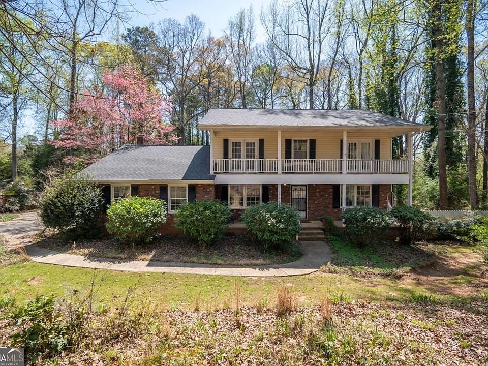 1st image of 170 Horseshoe Cir