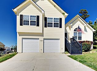 105 Rampart St, Dallas, GA 30157