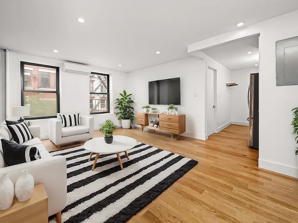 1st image of 113 Stanton St #4A