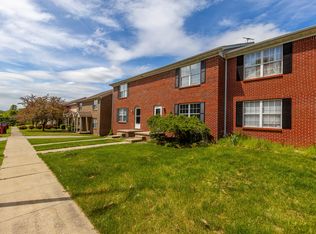 215 Garnet Dr, Nicholasville, KY 40356