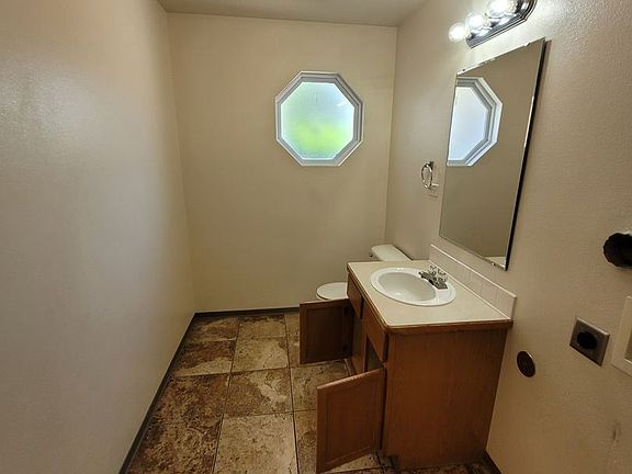 4th image of 1700 S Piney Creek Rd #15225191