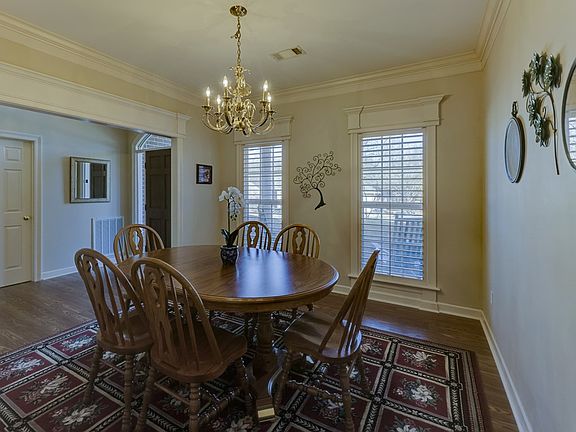 5th image of 4 Millwood Cir
