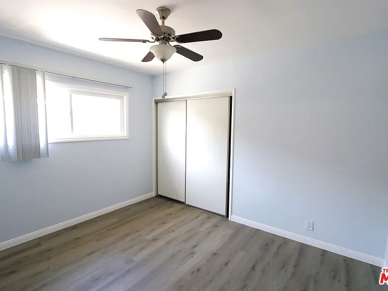 183 W Elmwood Ave #D — Photo 9