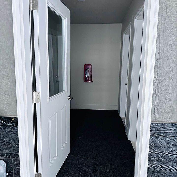 Unit Photo