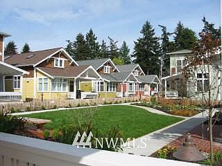 1st image of 291 Ericksen Avenue NE #10