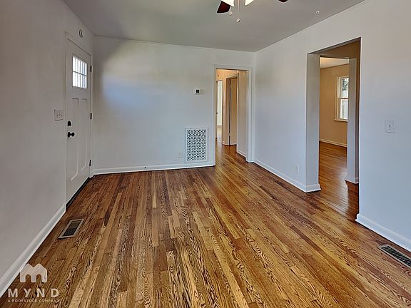 4th image of 1317 Davidson St