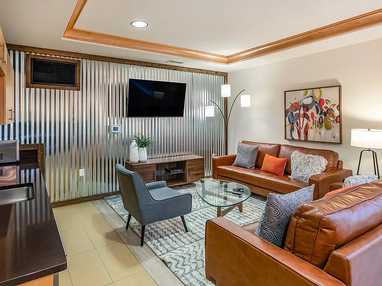 The Enclave Luxury Apartments — Photo 24