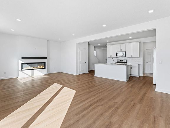 5th image of 22375 Isla Way