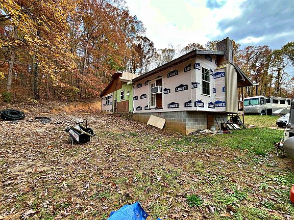 3rd image of 575 J D Walden Rd