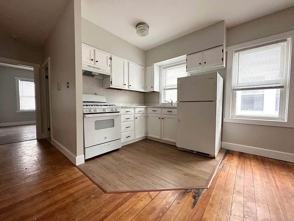 307-309 Central Ave #2E