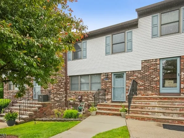 93 Stedwick Dr, Mount Olive Twp., NJ 07828