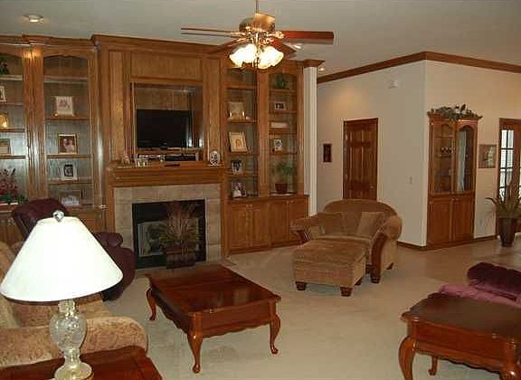 5th image of 7919 Ponderosa Dr