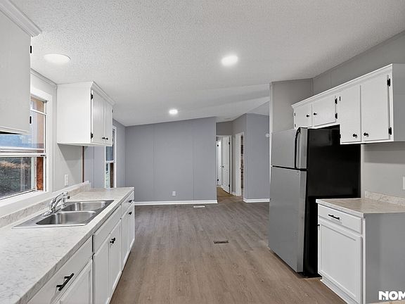 2nd image of 5431 Pembrooke Dr