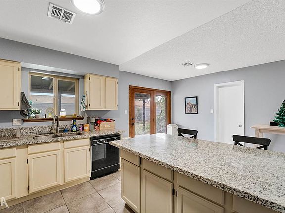 2nd image of 4589 W 17th Pl
