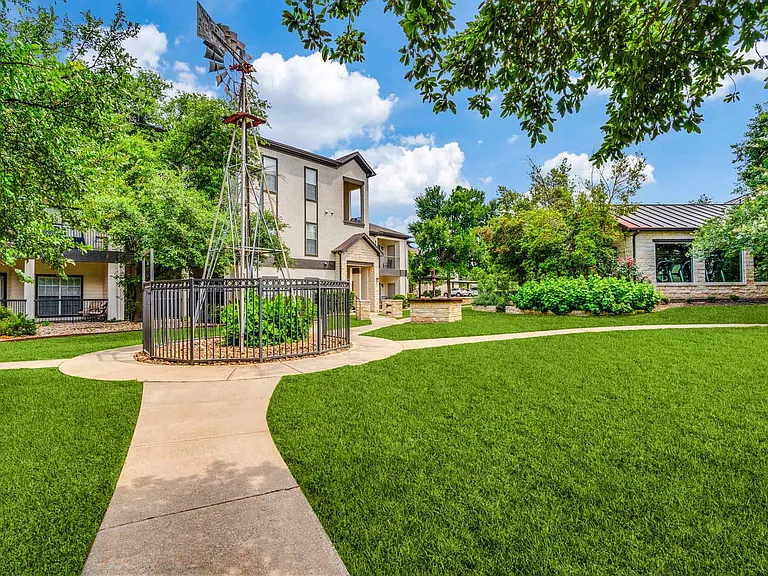 Red Stone Ranch — Photo 32