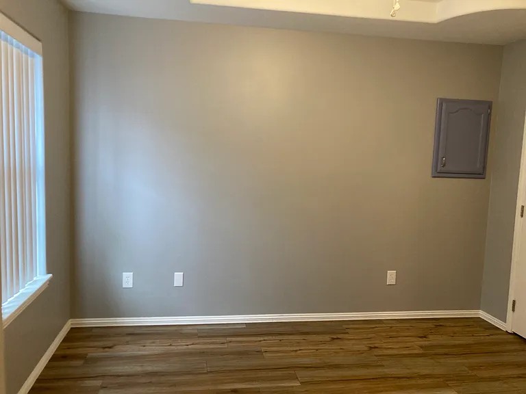 910 English Ave — Photo 21