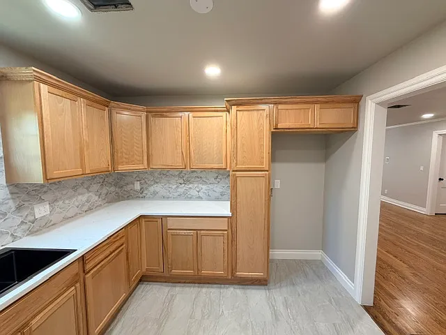 1708 Sheffield Rd — Photo 5