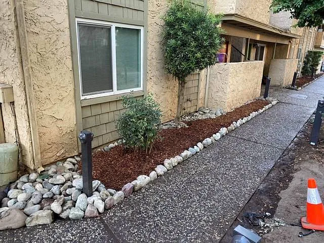 630 W 2nd Ave #13 — Photo 14