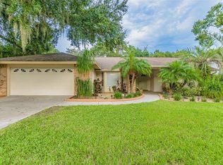 2908 Clubhouse Dr, Plant City, FL 33566