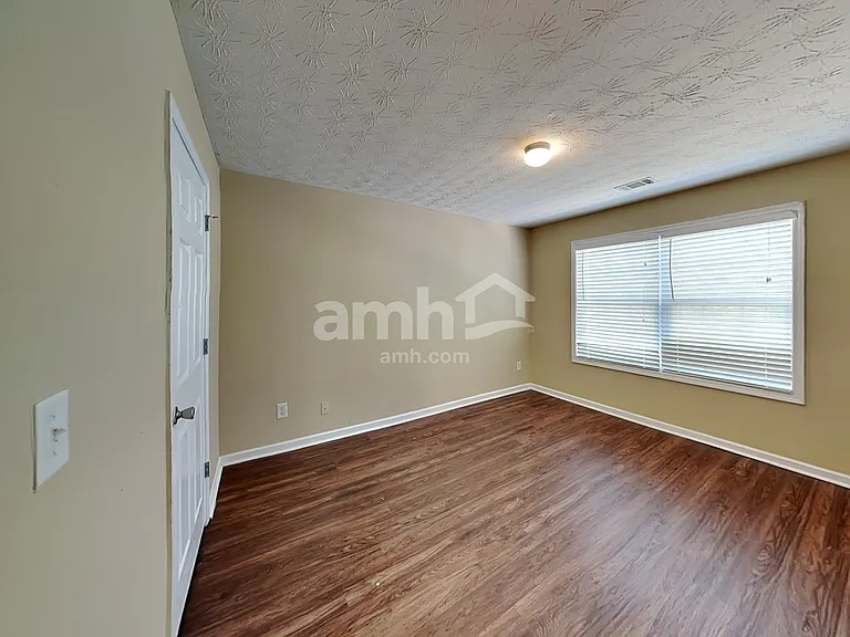 6165 Ambercrest Ct — Photo 17