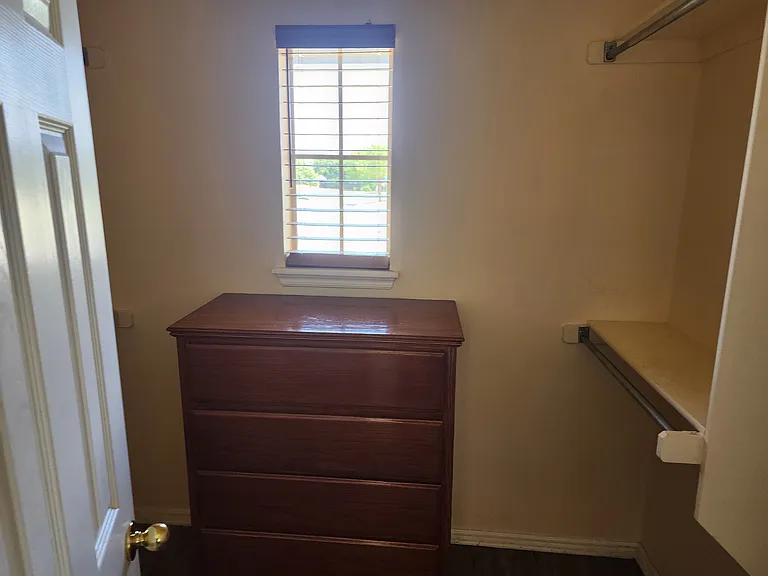 1700 Hemingway Dr — Photo 14