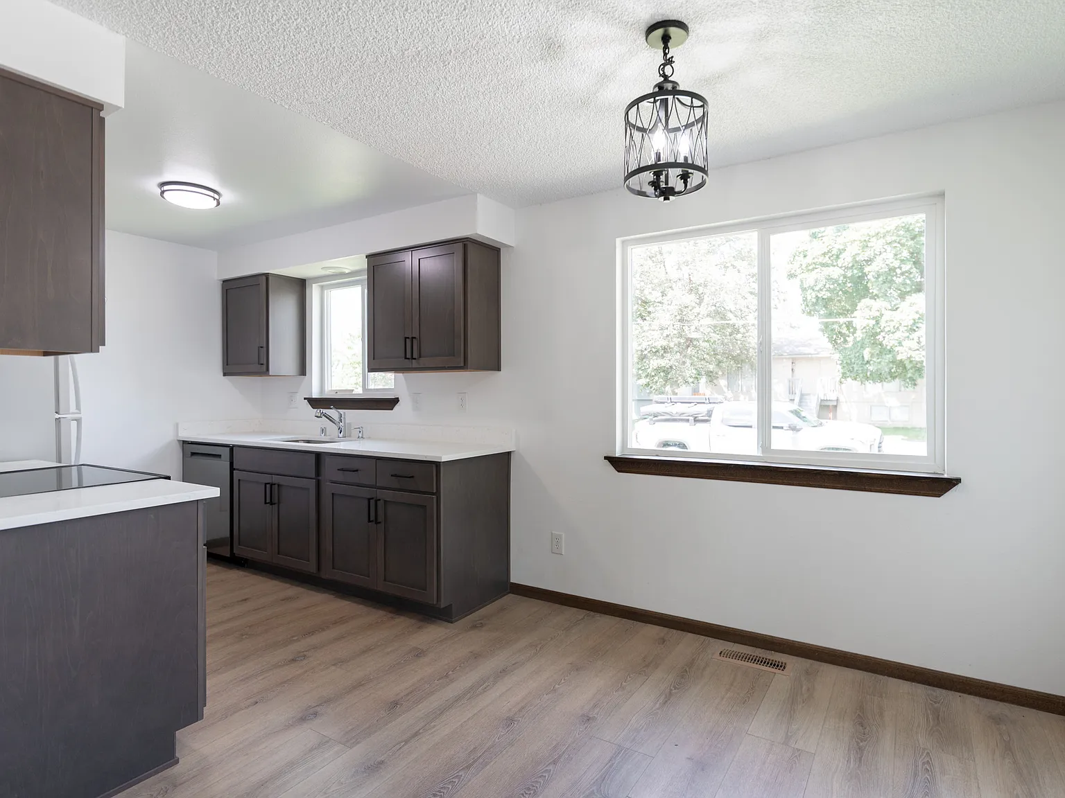2 bed, 1650 sqft, $1,500 — Photo 4