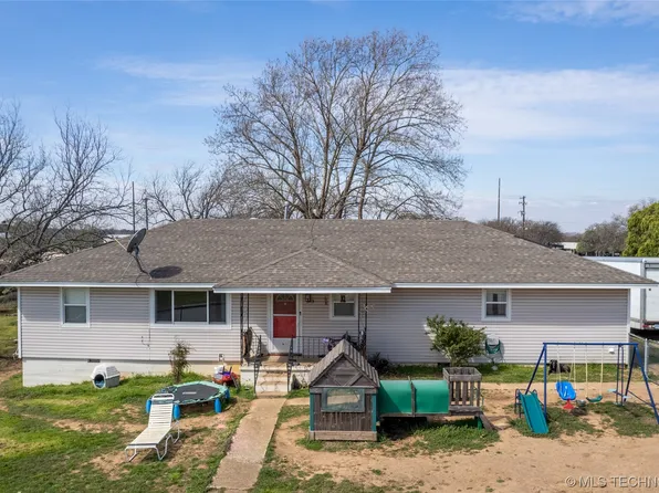 183 6th St, Healdton, OK 73438