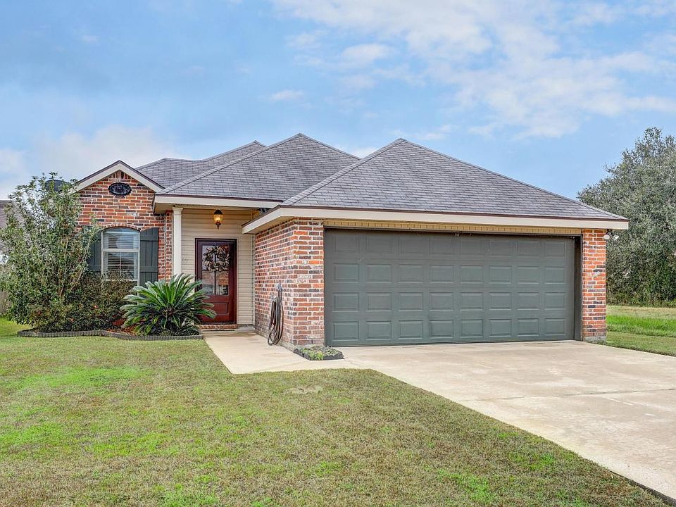 1st image of 203 Cricketwood Dr