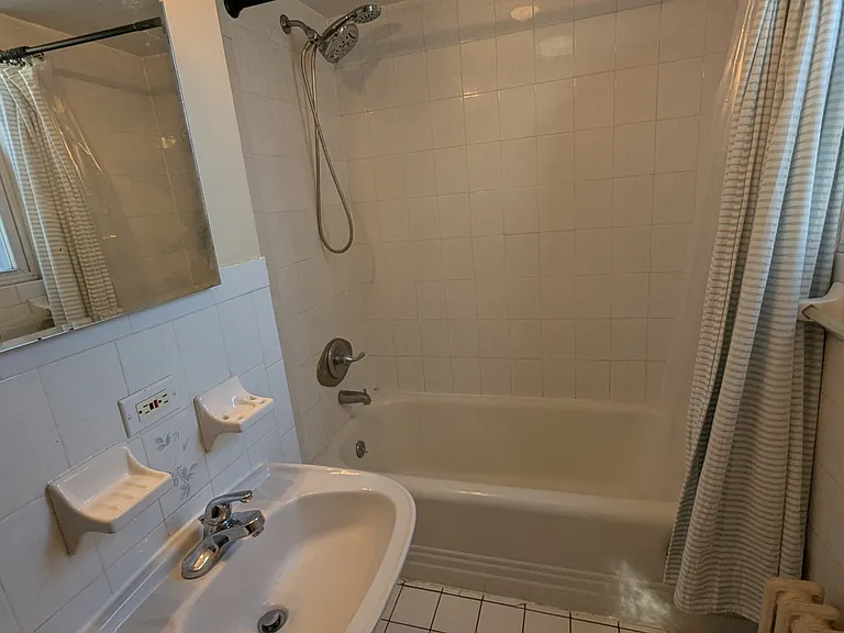 Pierre Ave — Photo 10