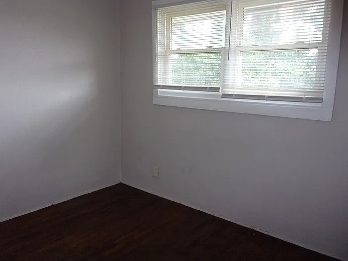 2405 Julia Ave #1 — Photo 10