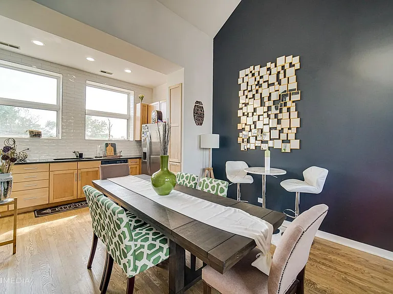 2828 N Talman Ave #D12 — Photo 8