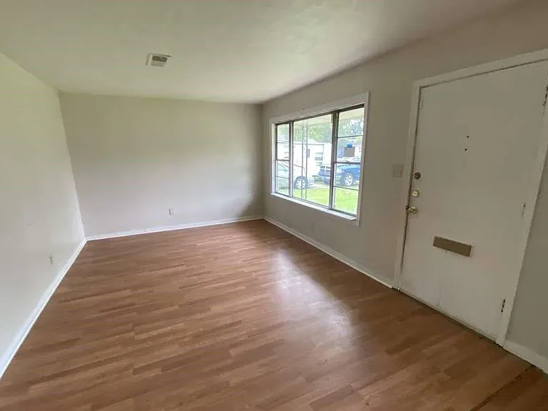 5715 Belmark St — Photo 3