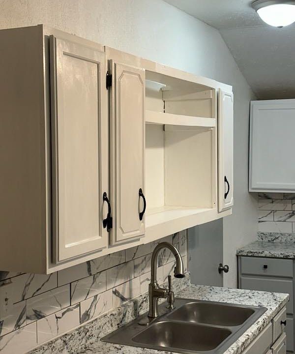 1st image of 1 Boles Ave #4