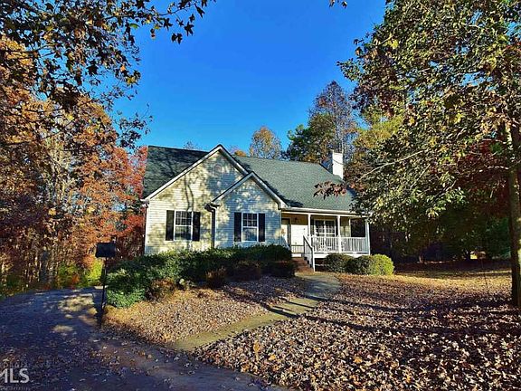 4th image of 104 Greenwood Trl